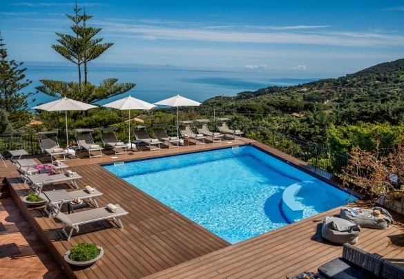 Terrazza panoramica al primo piano - Villa Provenza