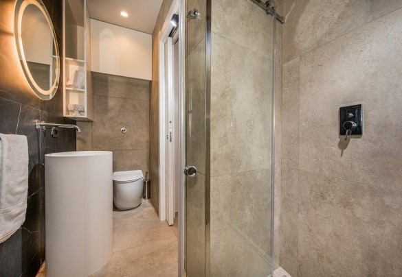 Bagno en suite con doccia n.3 al piano terra - Villa Provenza