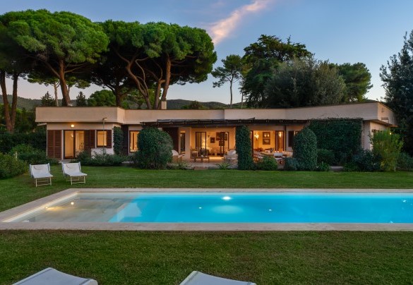 The villa at sunset - Villa Puntala