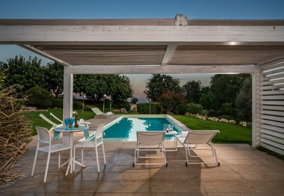 The pool area - Villa Ramunna