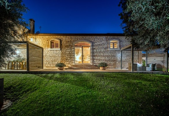 The facade with the access outdoor - Villa Ramunna