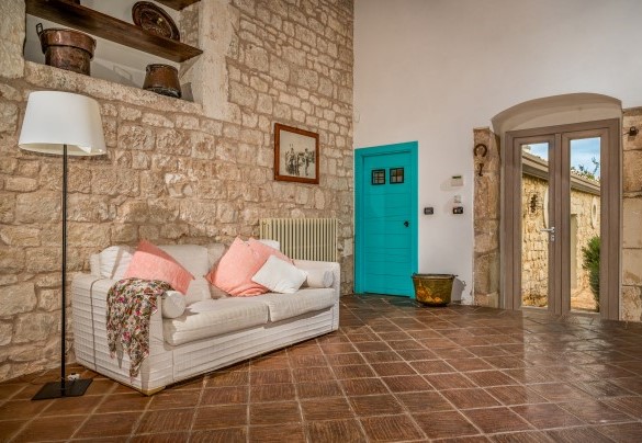 The entrance  - Villa Ramunna