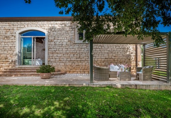 The direct access outdoor from the living room - Villa Ramunna