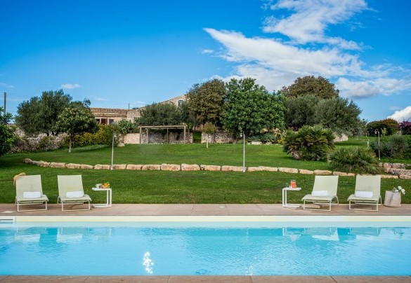 The pool - Villa Ramunna