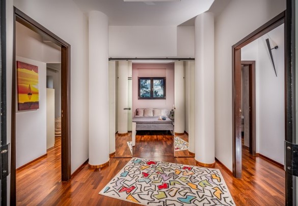 Il disimpegno per accedere alle camere del primo piano- Villa Relax