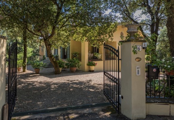 The entrance gate - Villa Rinaldi