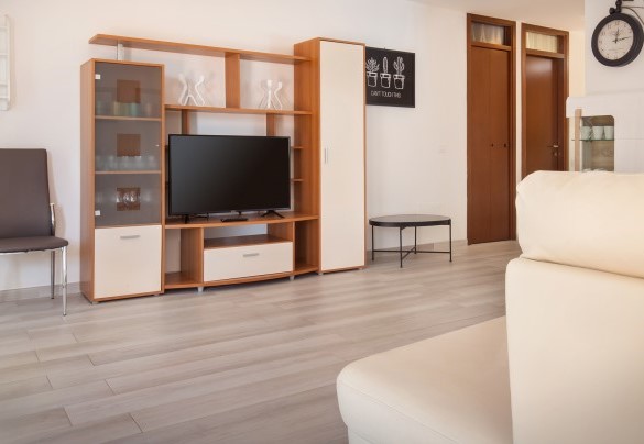Il salotto dispone di Tv satellitare smart	 - Villa Rose