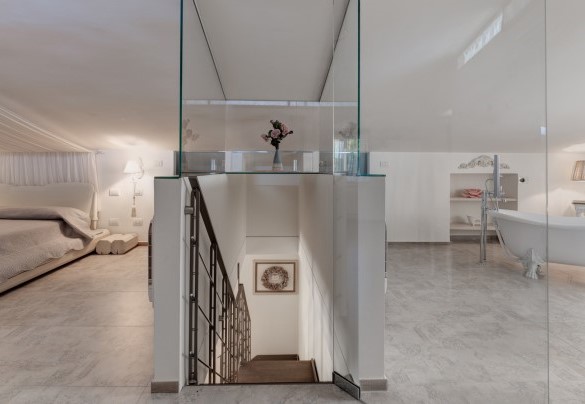 Suite matrimoniale  in mansarda – Villa Rudy