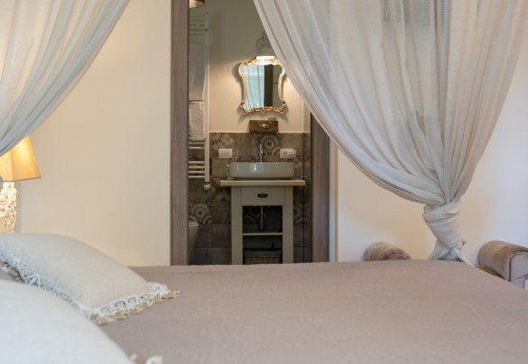 Camera matrimoniale n.1 al piano superiore – Villa Rudy