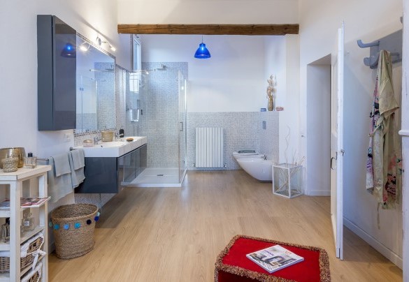bagno en-suite con doccia  - Villa Rustica