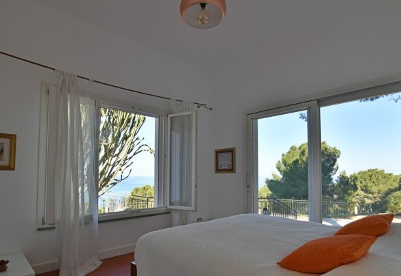 The double bedroom n°1 with sea view – Villa Armonia