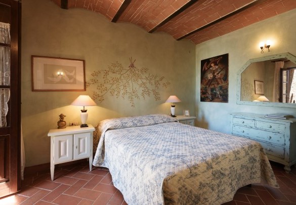 Camera matrimoniale nella Suite n.7 al piano terra – Villa San Nazario 