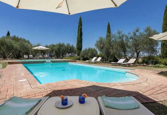 Distante circa 10 m dal casale principale e accessibile attraverso un cancello in ferro  - Villa San Nazario
