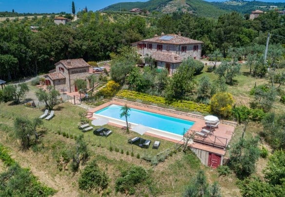 Villa for rent with exclusive pool surrounded by greenery in the heart of Chianti – Villa Santa Maria