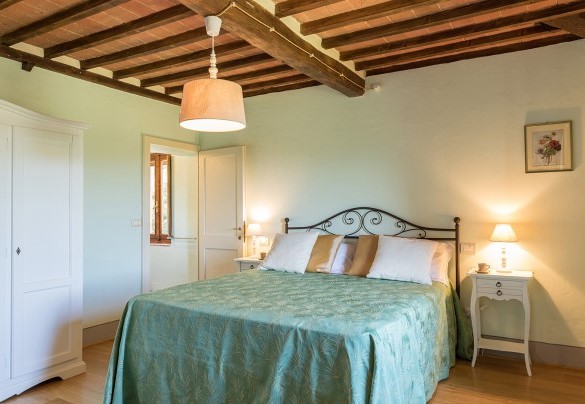Camera matrimoniale n.3 con bagno en-suite, al primo piano – Villa Santa Maria
