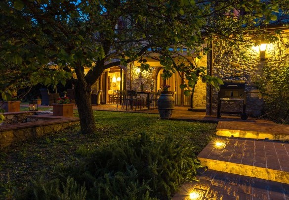 Il giardino di sera - Villa Santa Maria