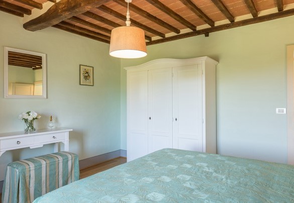 Camera matrimoniale n.3 con bagno en-suite, al primo piano – Villa Santa Maria