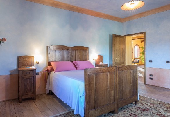 Camera matrimoniale con bagno privato al primo piano- Villa Siena