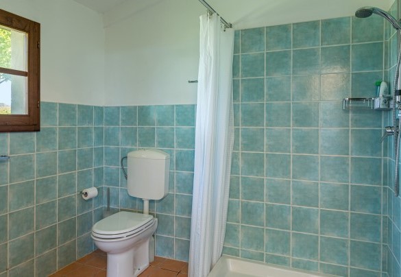 Bagno nella palestra al piano terra- Villa Siena