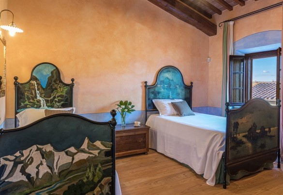Camera doppia al primo piano con bagno privato- Villa Siena