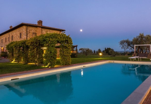 La piscina al tramonto- Villa Siena