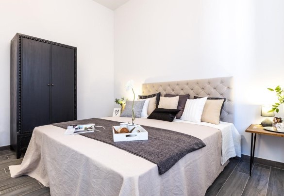 Double room n. 2, first floor - Villa Sole al Molino a Vento 8
