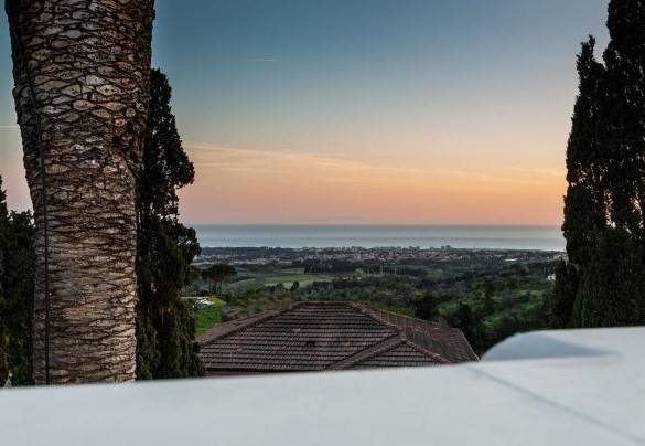 Suggestive view from the villa - Villa Sole at Molino a Vento 8