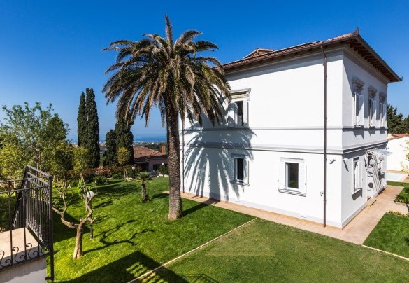 Garden around the villa - Villa Sole al Molino a Vento 8
