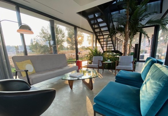 Salotto al piano terra - Villa Specchio di Mare