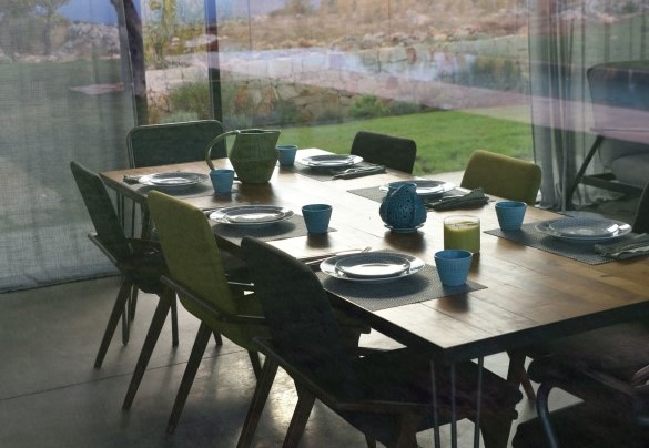 Tavolo da pranzo con vista sulla piscina - Villa Specchio di Mare