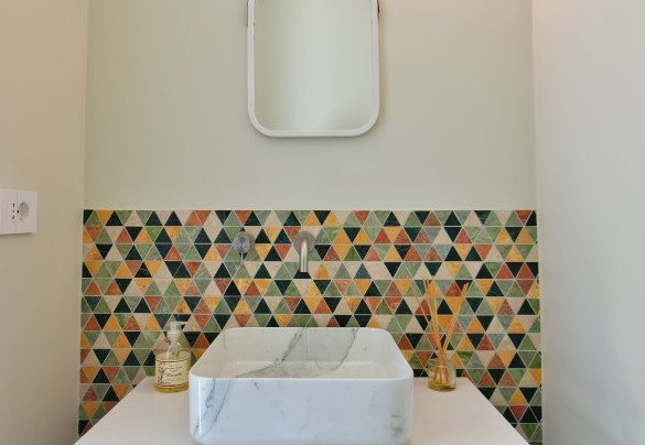 Bagno di servizio al piano terra - Villa Specchio di Mare