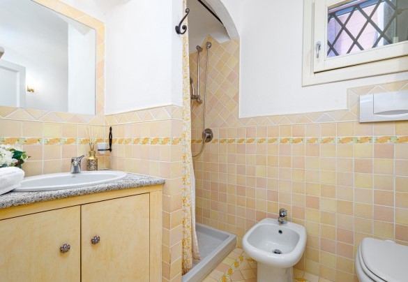 Bagno en-suite con doccia n. 4 – Villa Stella