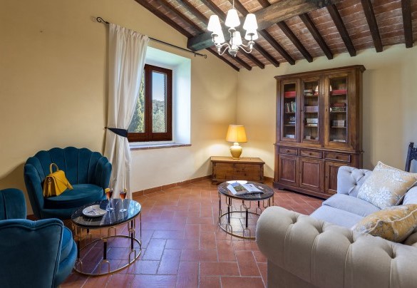 La zona living al primo piano - Villa Stroncoli
