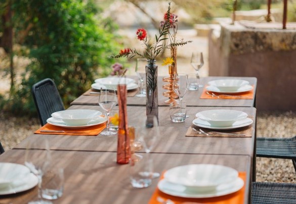 The main villa and its outdoor dining area shaded by the gazebo - Villa Sumac