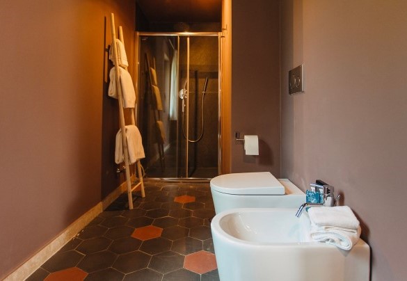 En suite bathroom n.3 with shower in Annex 2 - Villa Sumac