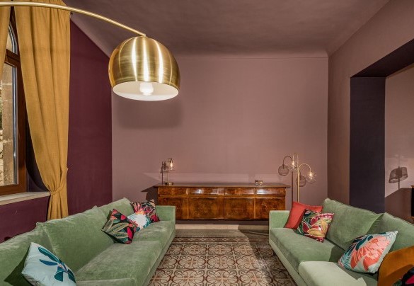 The colorful living room with 2 sofas - Villa Sumac