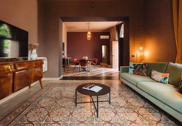 The colrful living room with 2 sofas - Villa Sumac