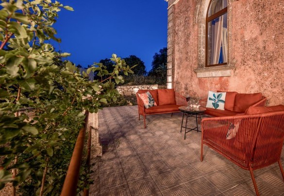 The relaxation area on the terrace - Villa Sumac