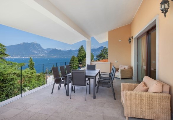From the dining area on the covered terrace you enjoy a beatiful view - Villa Sybille