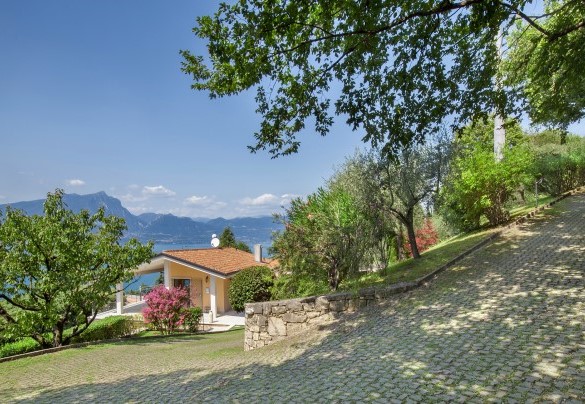 The Villa is romantically surrounded from nature - Villa Sybille