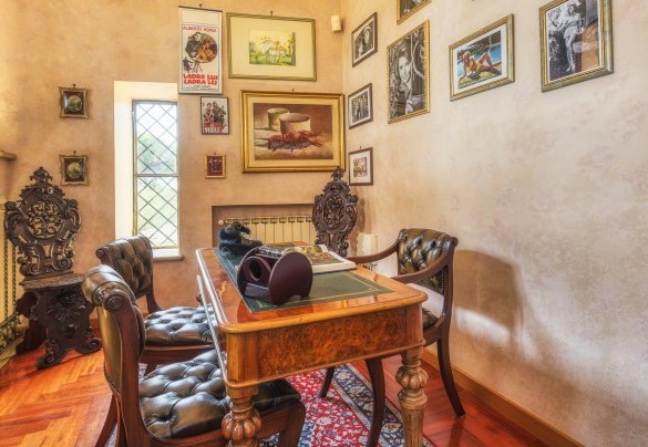 Studio al primo piano - Villa Sylva 