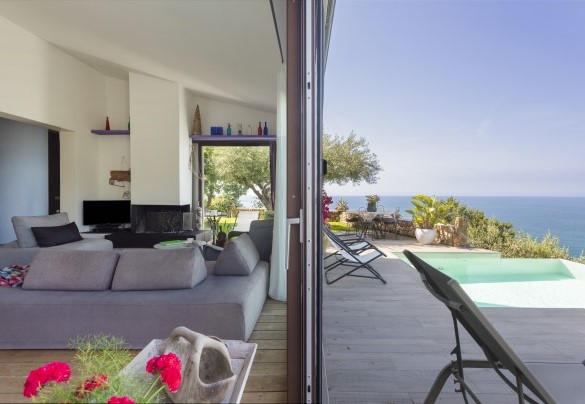 The large windows open onto the panoramic terrace - Villa Talia