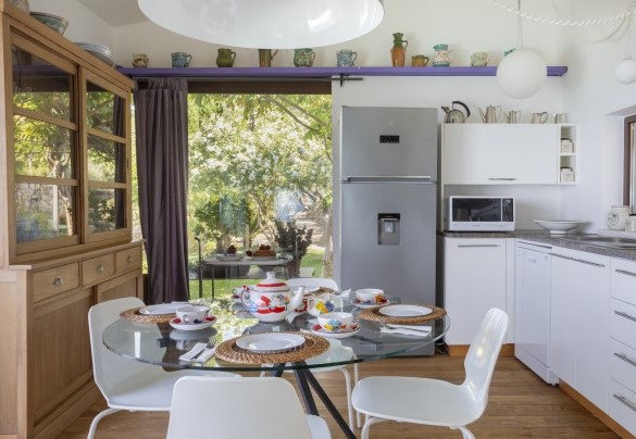 The kitchen-dining area - Villa Talia