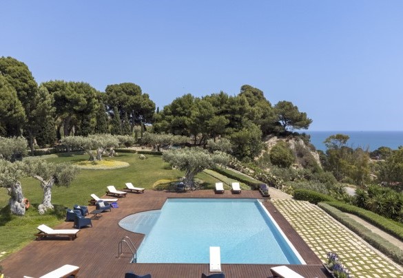 L'accattivante piscina in posizione panoramica - Villa Terra del Sole