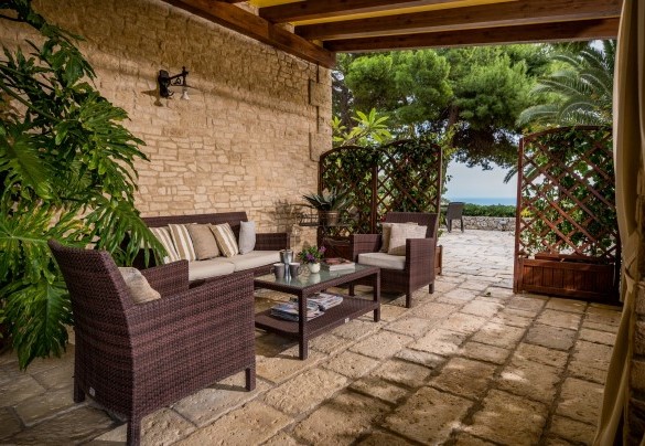  Il salottino esterno del mini appartamento - Villa Terra del Sole