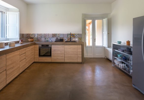 The kitchen in annex 1 – Villa Terre Normanne