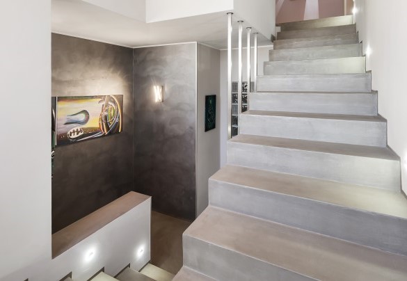 Staircase leading to the sleeping area – Villa Tiberio