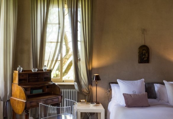 Double bedroom n.1 with ensuite bathroom - Villa Torre di Terzolan
