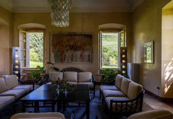 Living area with direct access to the portico	 - Villa Torre di Terzolan