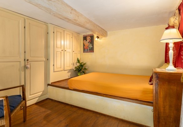 Camera matrimoniale con letto in soppalco n.2 al piano terra - Villa Treggiaia